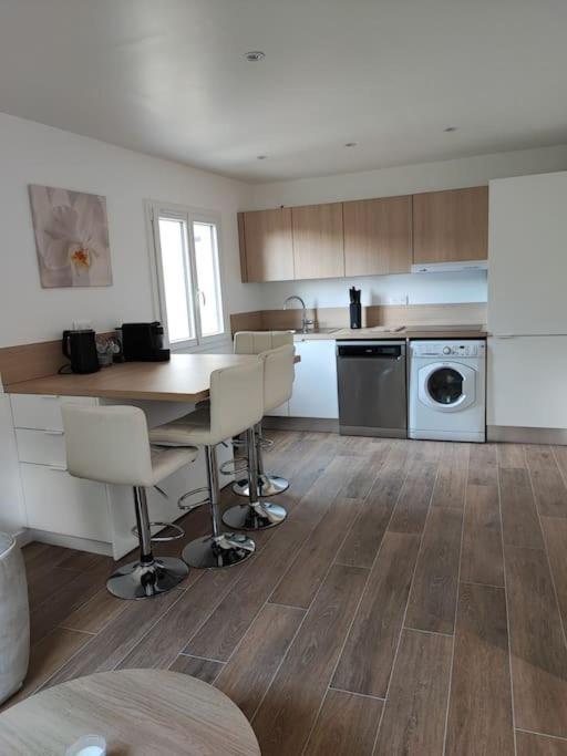 Charmant Appartement 2 Pieces Proche Disneyland Villeneuve-Saint-Denis Exterior photo