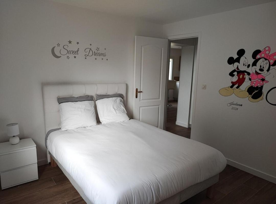 Charmant Appartement 2 Pieces Proche Disneyland Villeneuve-Saint-Denis Exterior photo